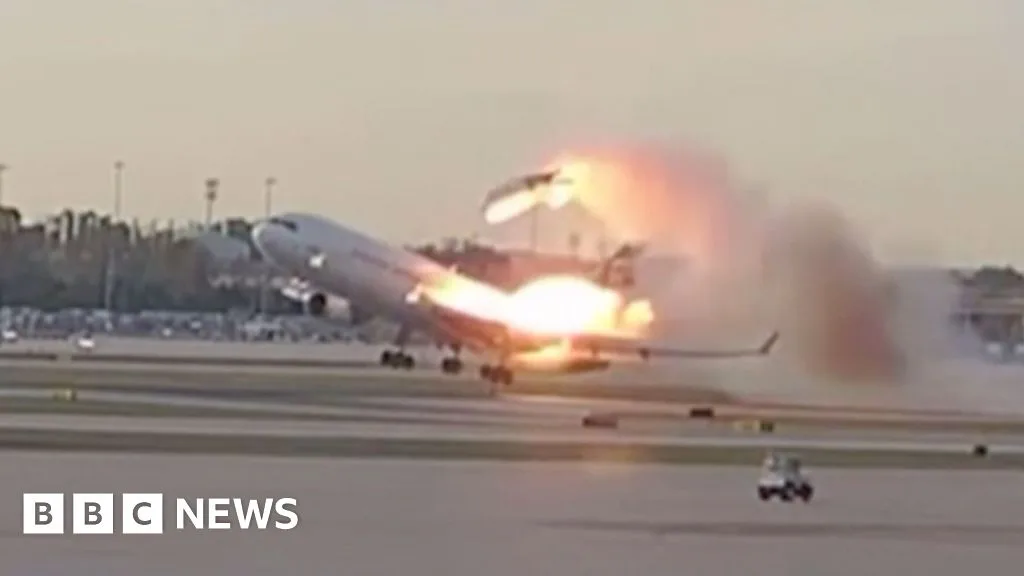 Video Shows Engine Detaching from Cargo Plane in Fatal Kentucky Crash