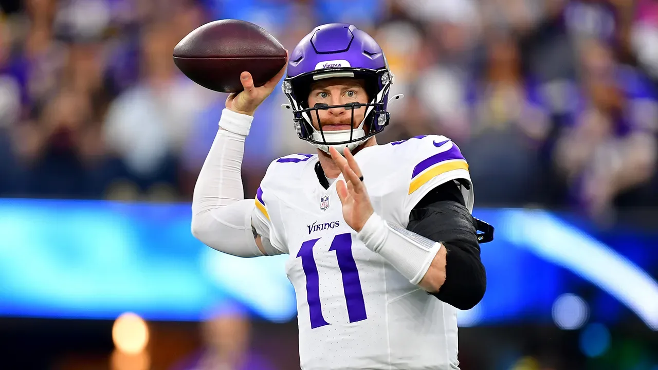 Vikings Re-Sign Carson Wentz to One-Year Deal for Quarterback Depth