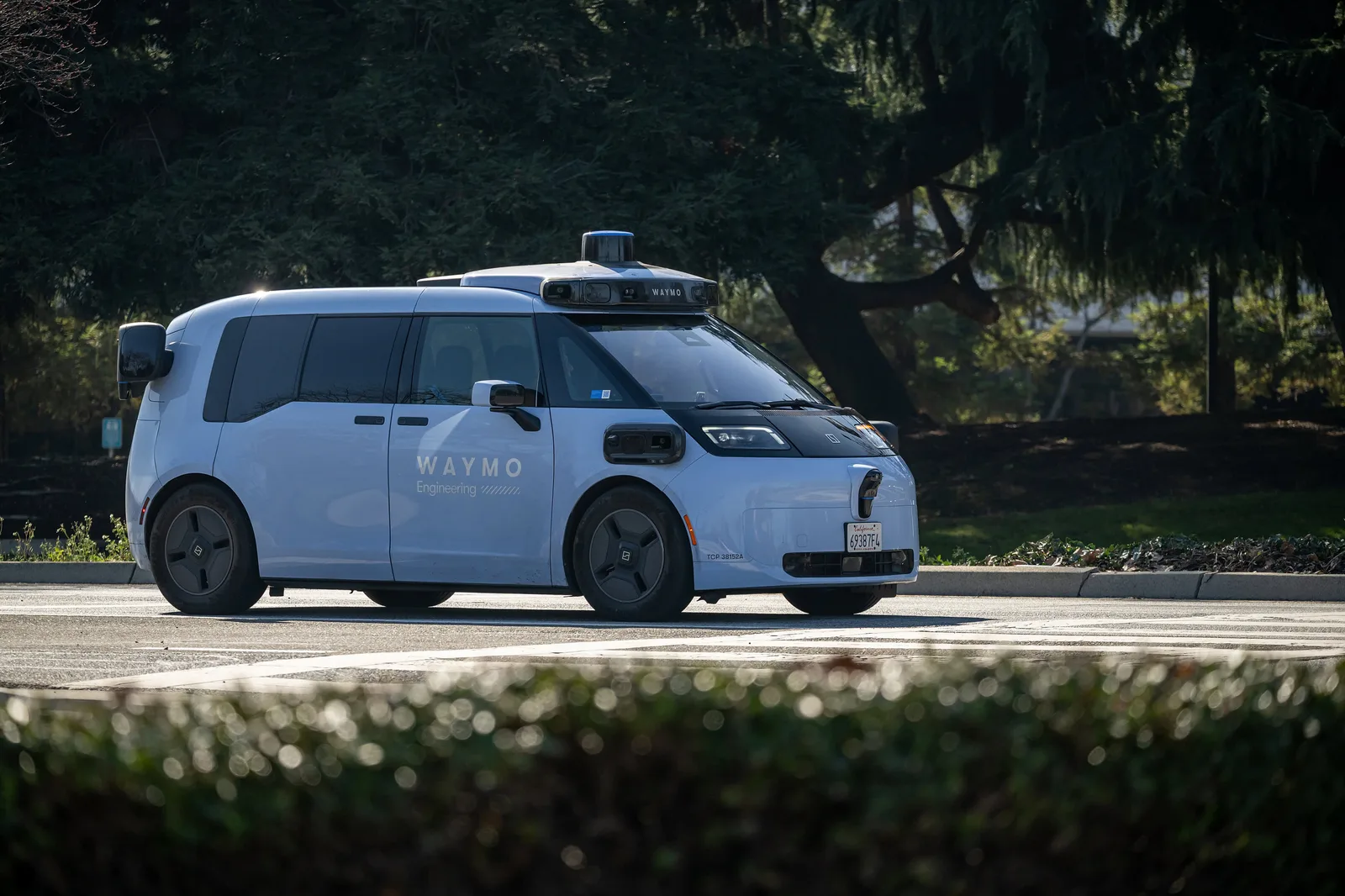 Waymo Expands Public Robotaxi Service With New Autonomous Vehicles in California and Arizona