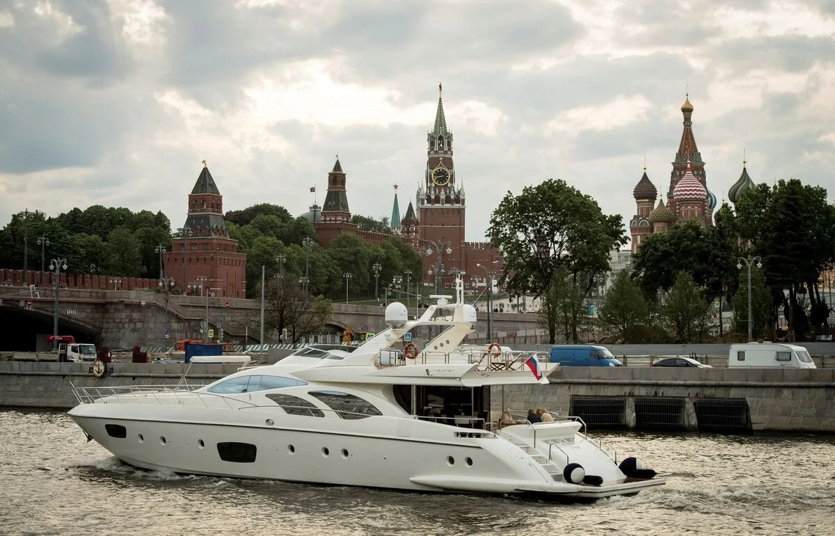 Wealthy Russians Use Private Foundations to Transfer Fortunes to Heirs