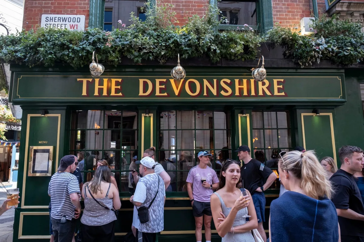 Westminster Council Proposes Restrictions on Standing and Ordering at Bar in Pubs