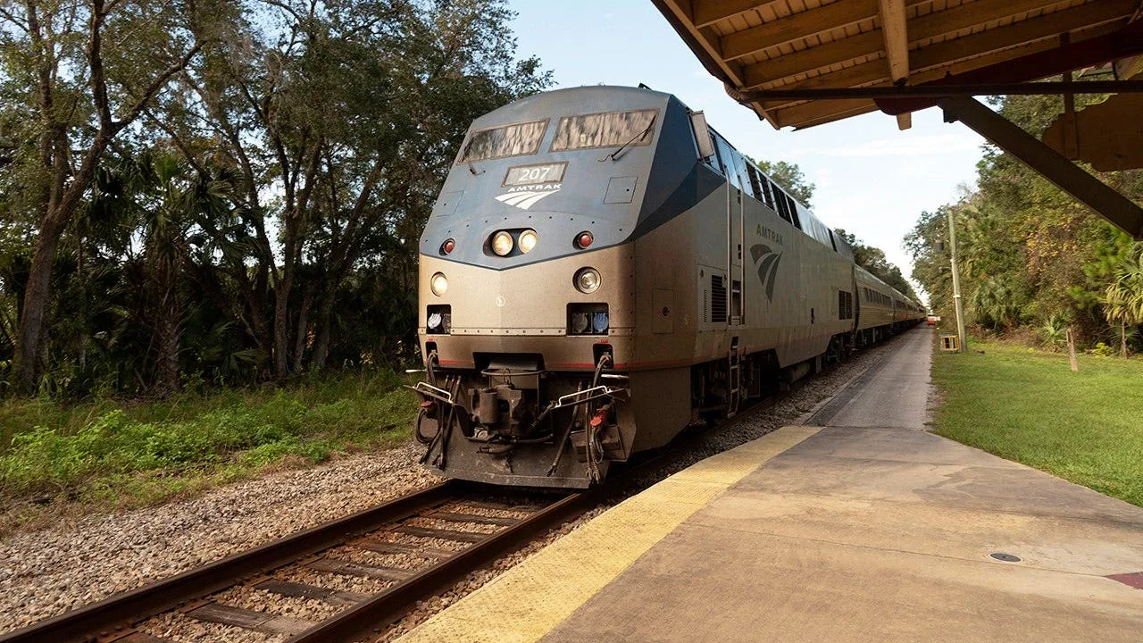 Wildfire Smoke Raises Health Concerns as Amtrak Train Stranded in Florida