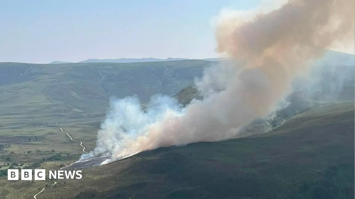 Wildfire Spreads Across Cairngorms National Park, Public Urged to Avoid Area