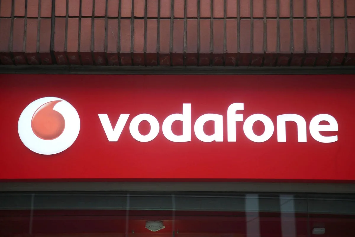 Xavier Niel’s Vega Acquires £4.4bn Stake to Become Vodafone’s Largest Shareholder