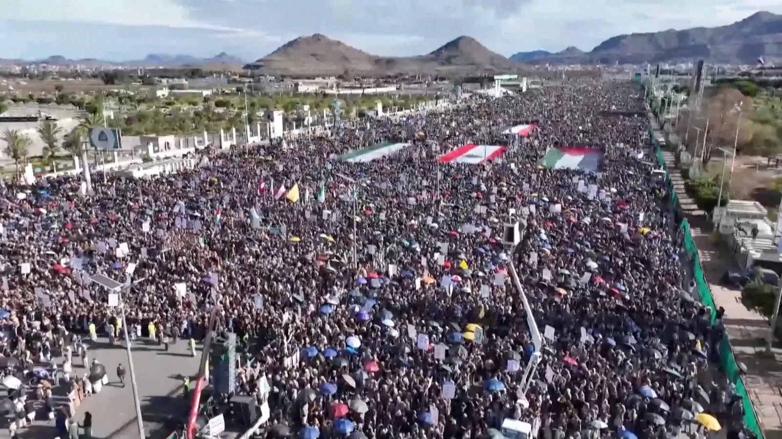 Houthis Launch Missiles at Israel as Iran War Enters Second Month