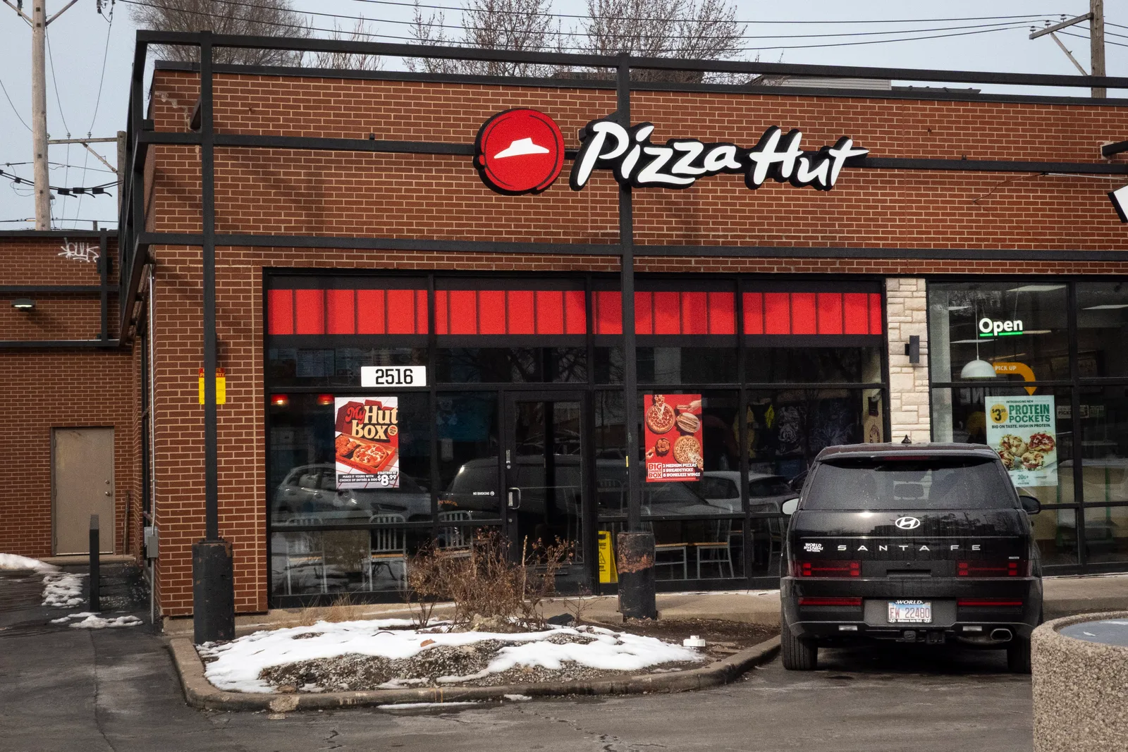 Yum Brands Sells Pizza Hut to LongRange Capital and Yum China for $2.7 Billion